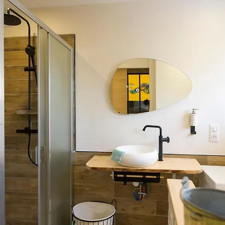 Chez Odette - Spa, Plancha, Parking 度假居